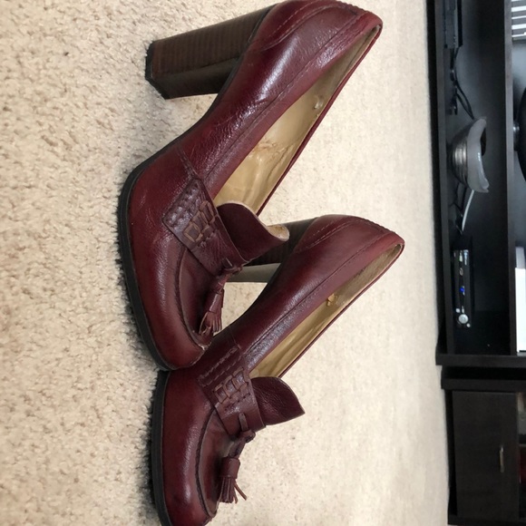 Nine West red heeled loafers - Picture 2 of 2